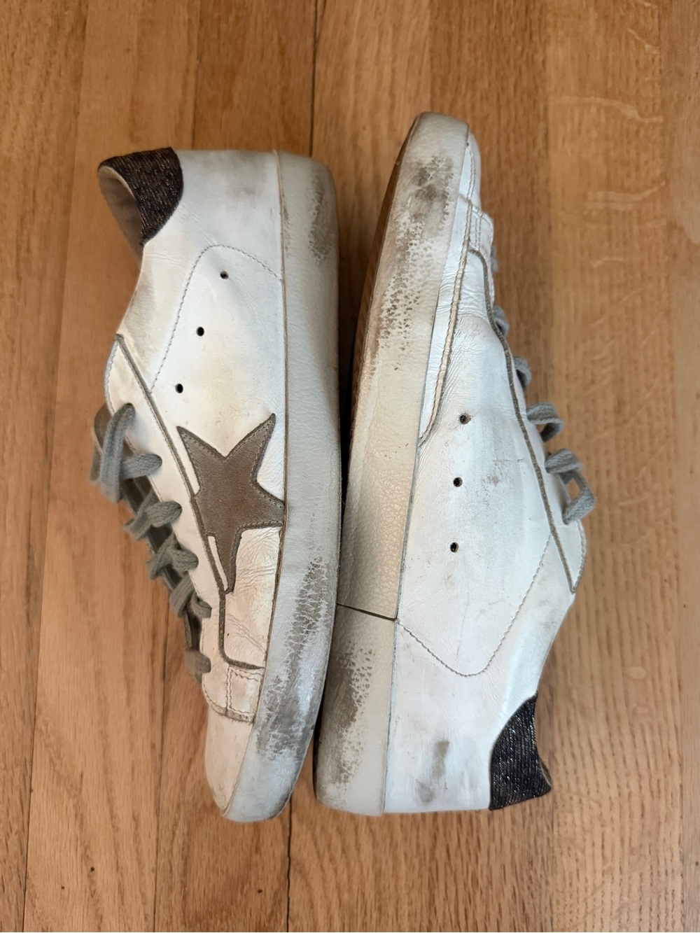 Golden Goose White Leather Sneakers with Gray Star, size 38 / 8, EUC